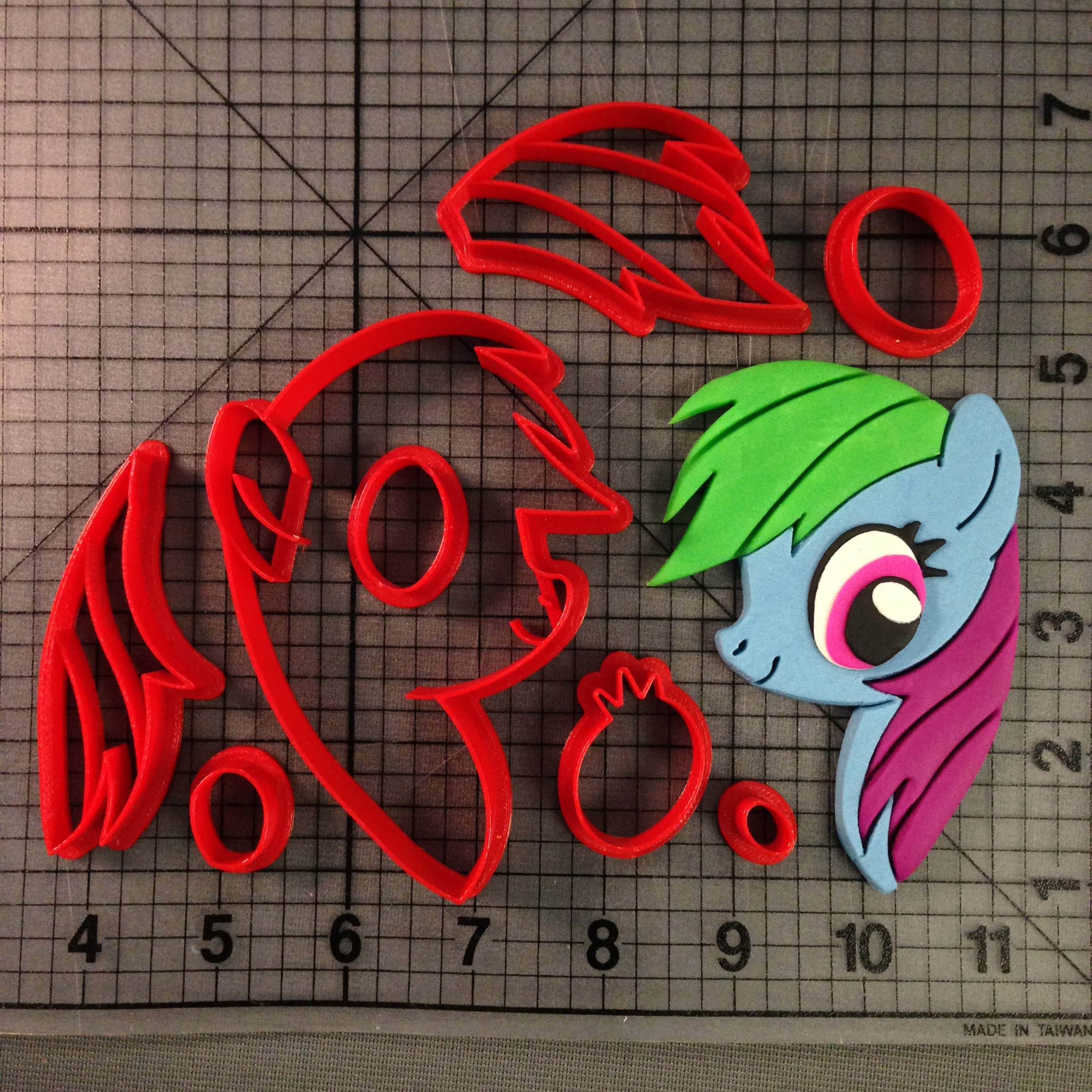 My Little Pony - Rainbow Dash Cookie Cutter Set