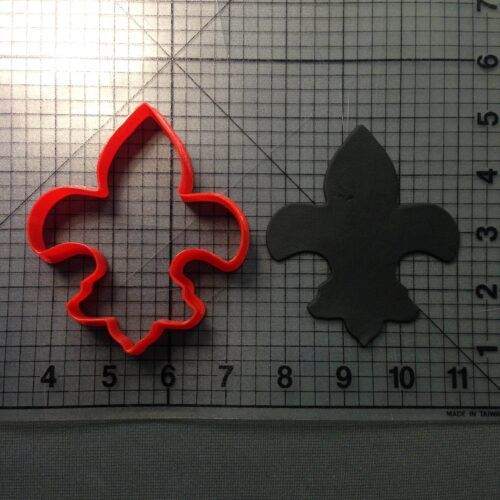 Fleur de Lis 102 Cookie Cutter