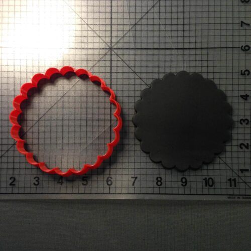 Serrated Circle Cookie Cutter