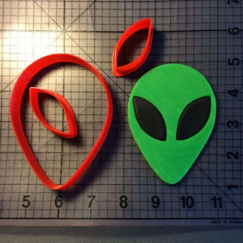 Alien 100 Cookie Cutter Set