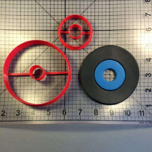 Record 100 Cookie Cutter Set
