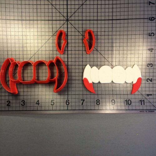 Fangs 101 Cookie Cutter Set