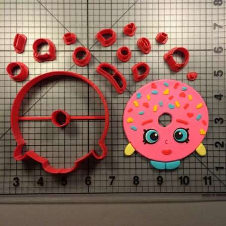 Shopkins- D'lish Donut Cookie Cutter Set