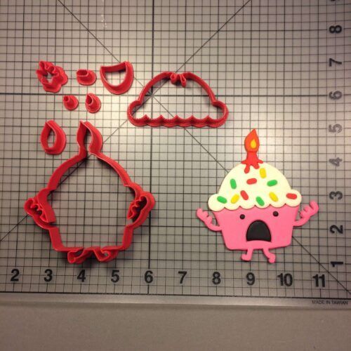 Scared Cupcake 100 Cookie Cutter Set