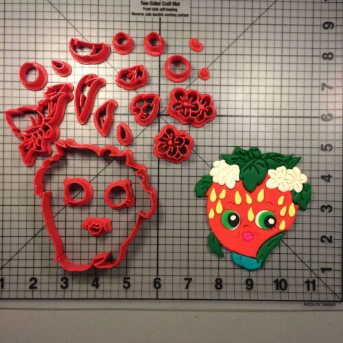 Strawberry Kiss Shopkins Cookie Cutter Set