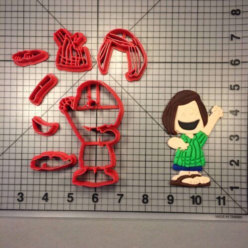 Charlie Brown- Peppermint Patty 100 Cookie Cutter Set
