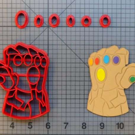 Avengers - Infinity Gauntlet 266-829 Cookie Cutter Set (4 inch)