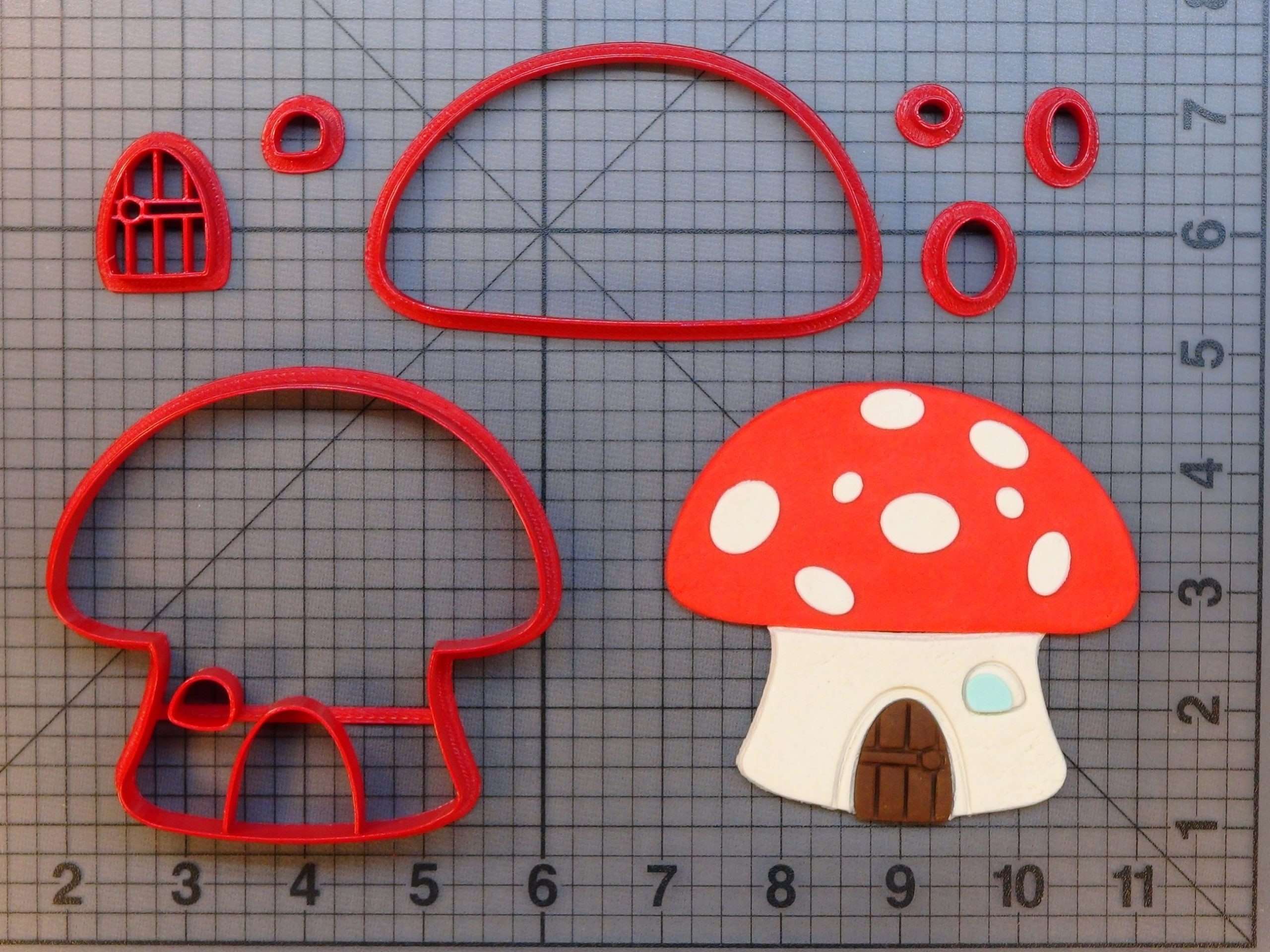 Mushroom House 266-A143 Cookie Cutter Set