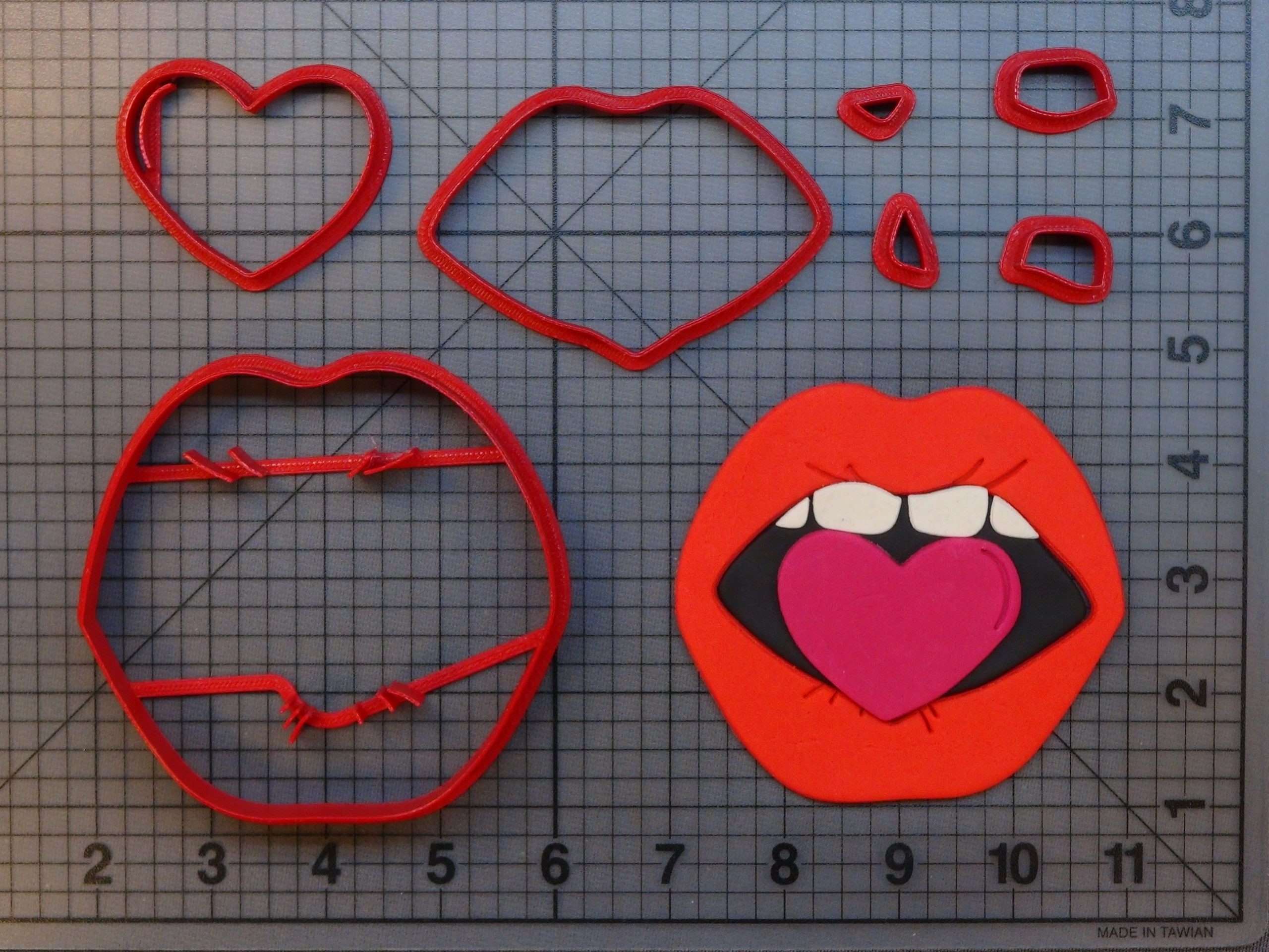 Valentines Day - Mouth with Heart 266-A666 Cookie Cutter Set