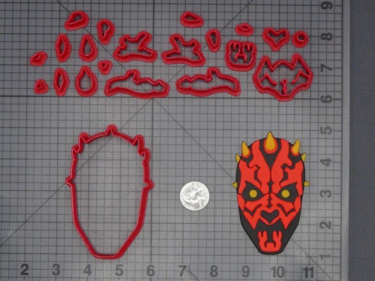 Star Wars Endor Cookie Cutter 2-Pack – Ewok & Mon Calamari Chibi Shape With Face Stamp